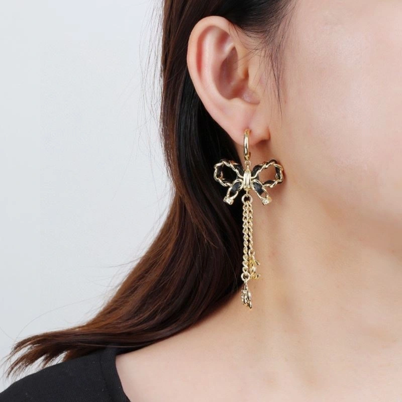 Versatile Chanel Earrings 227344