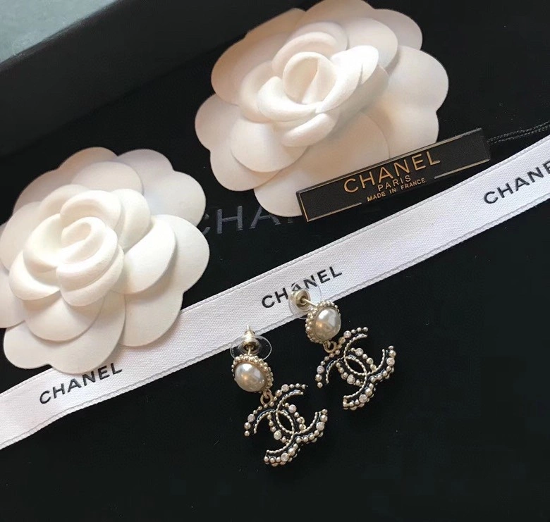 Chanel Earrings Stylish 227367