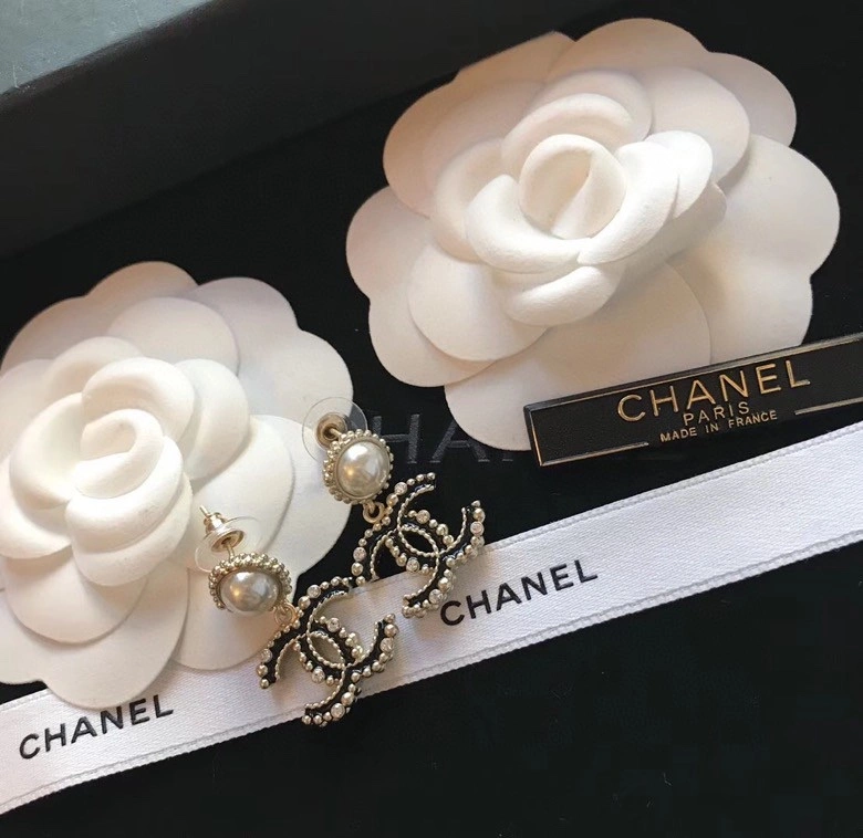 Chanel Earrings Stylish 227367