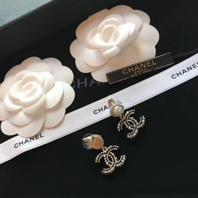 Chanel Earrings Stylish 227367