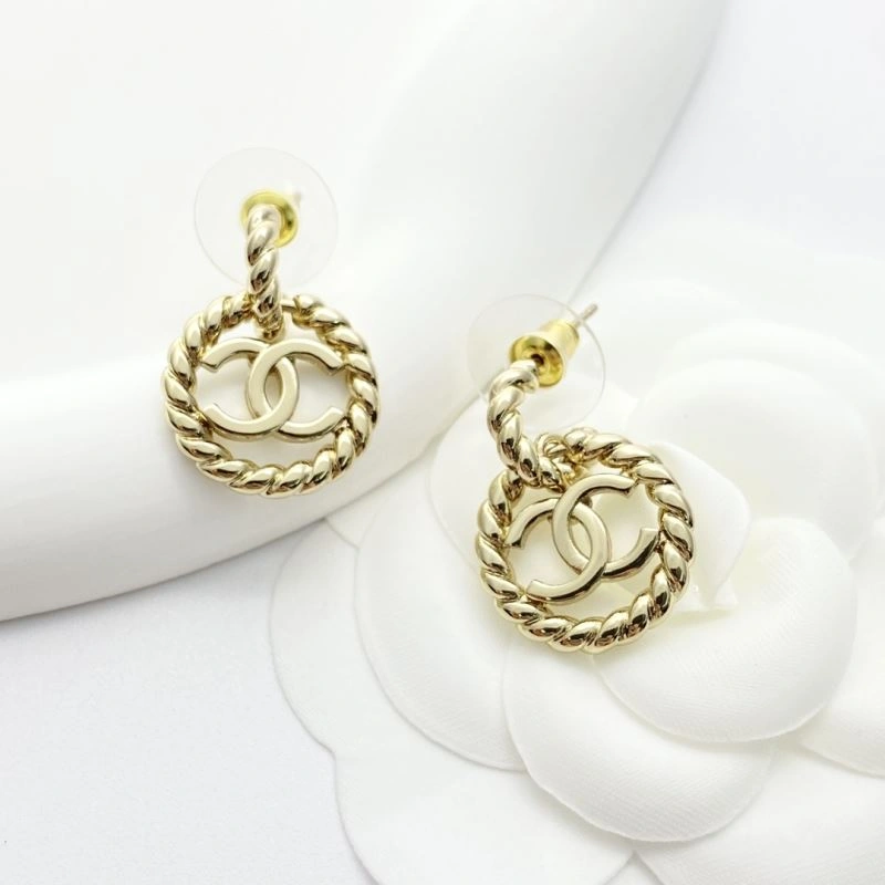 Versatile Chanel Earrings 227303