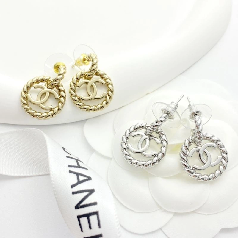 Versatile Chanel Earrings 227303