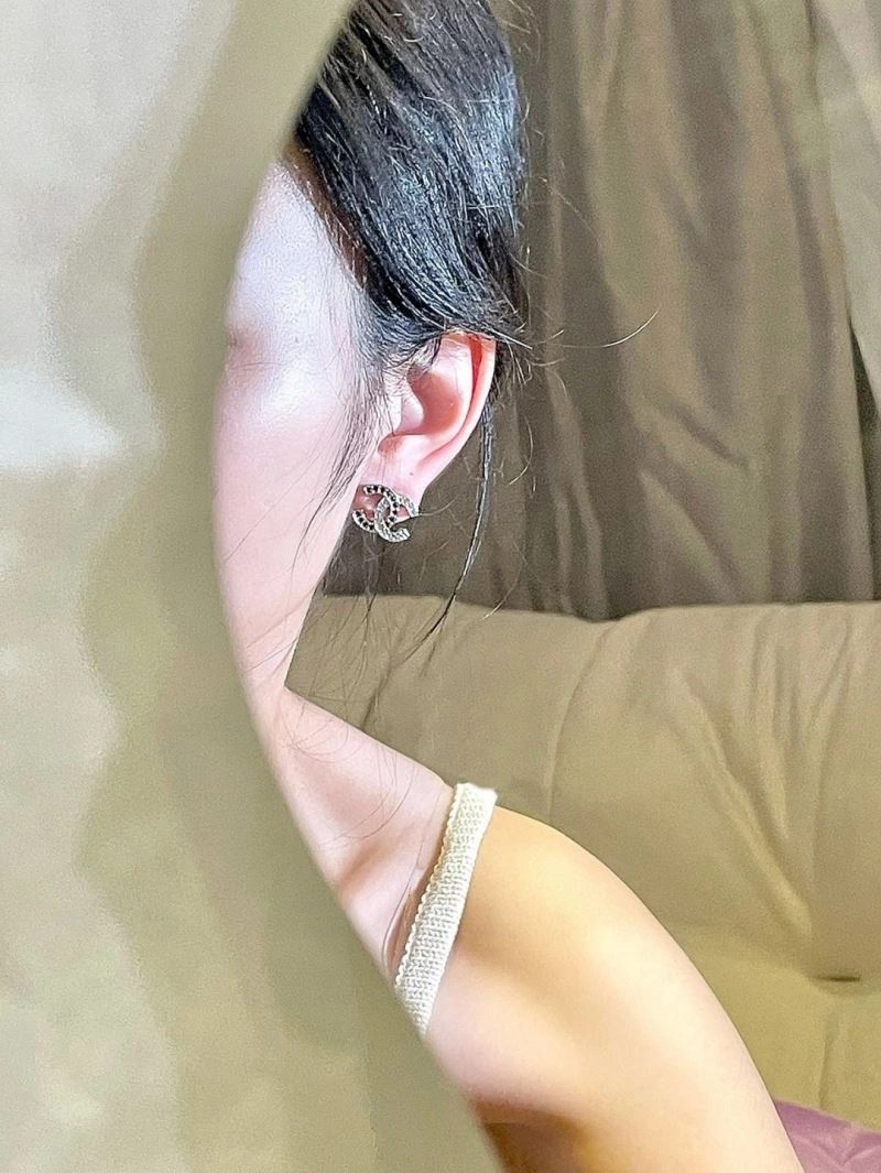 Chanel Earrings Breathable 227348