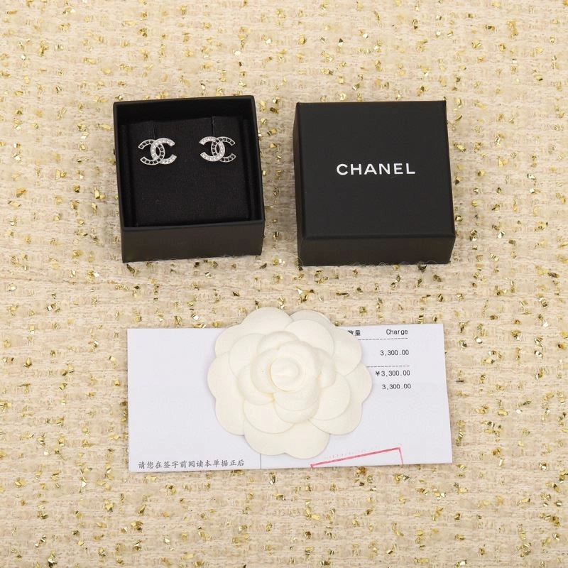 Chanel Earrings Breathable 227348