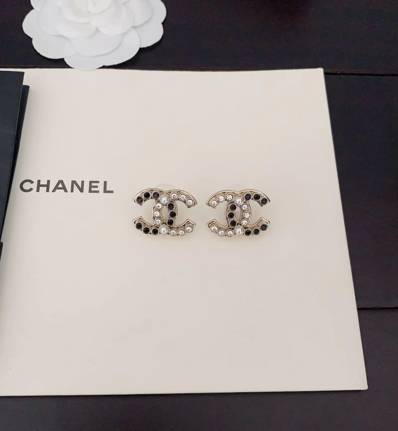FashionForward Chanel Earrings 227301