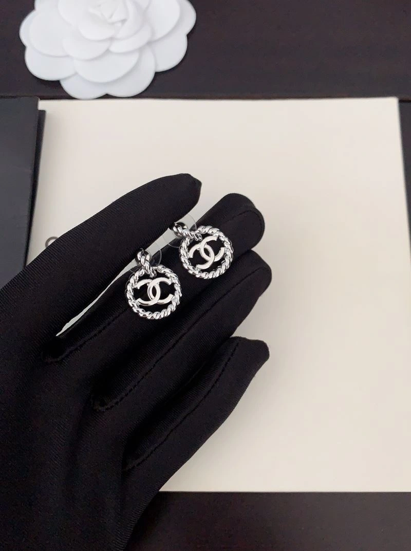 Breathable Chanel Earrings 227280