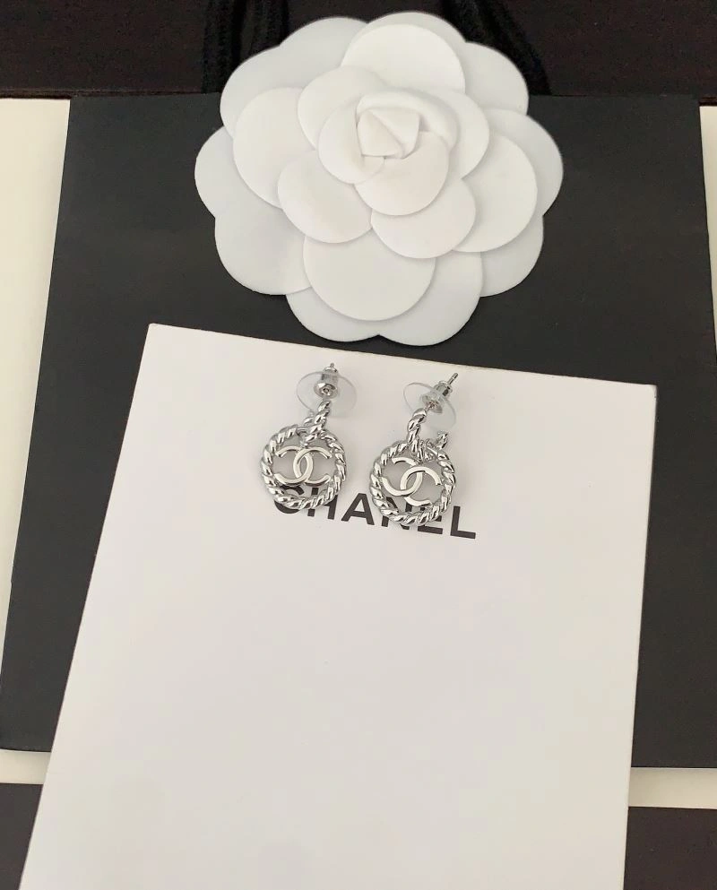 Breathable Chanel Earrings 227280