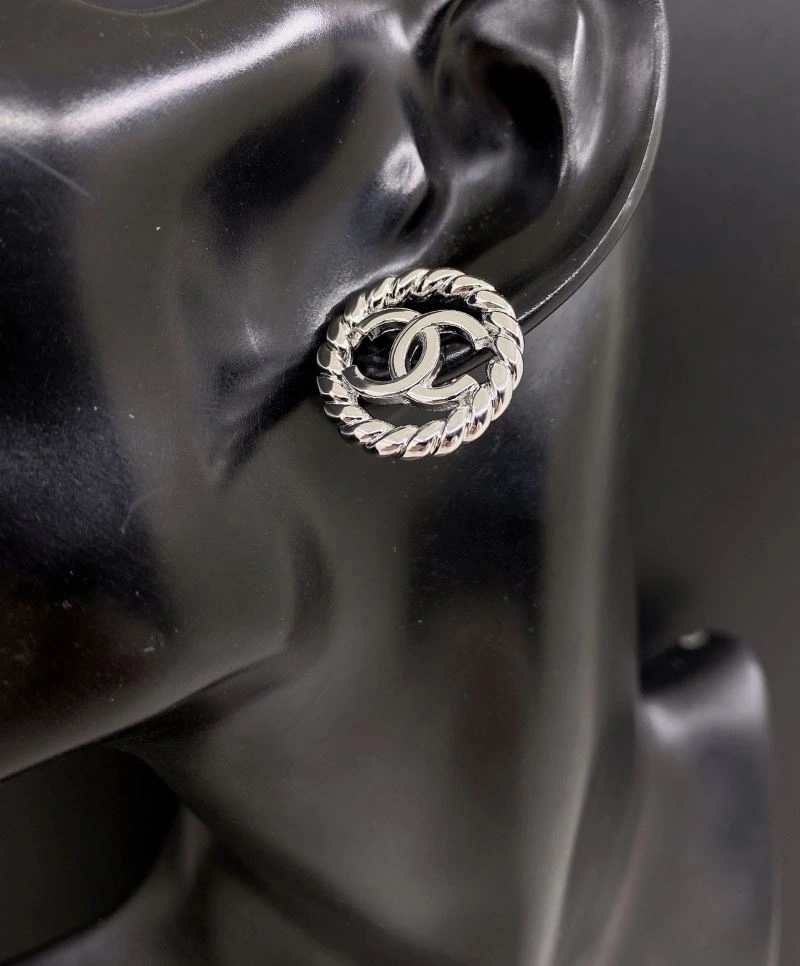 Minimalist Chanel Earrings 227320