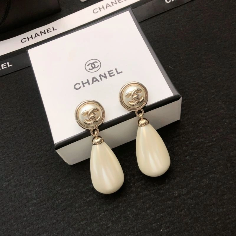 Chanel Earrings Lightweight 227324