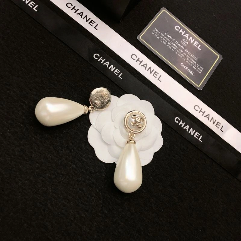 Chanel Earrings Lightweight 227324