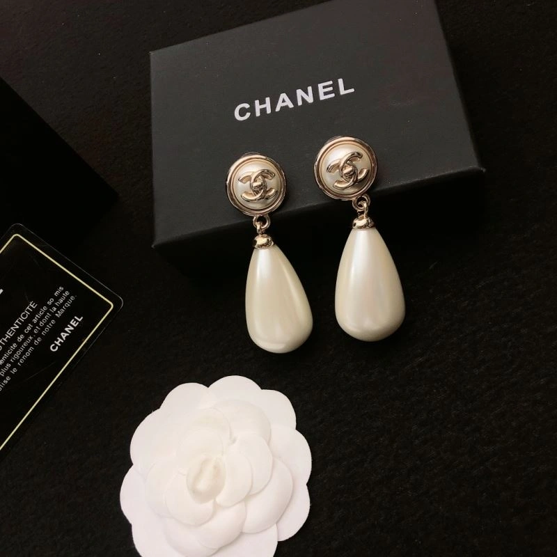 Chanel Earrings Lightweight 227324