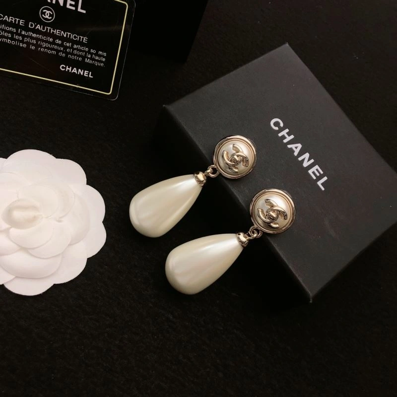 Chanel Earrings Lightweight 227324