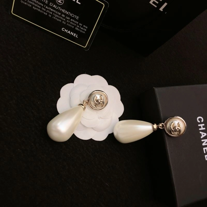 Chanel Earrings Lightweight 227324