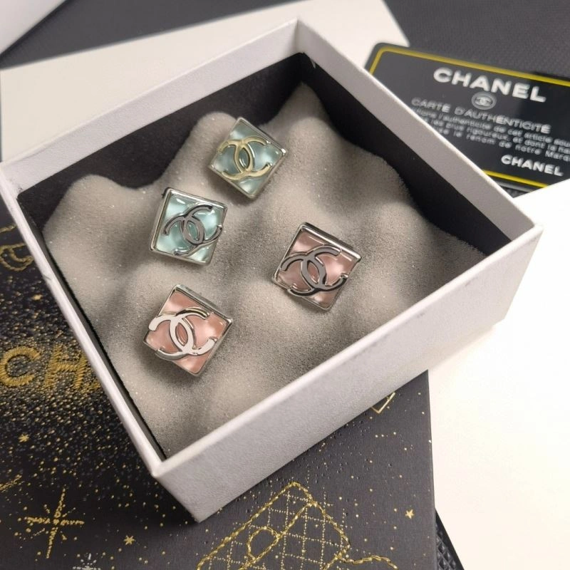Chanel Earrings Compact 227264