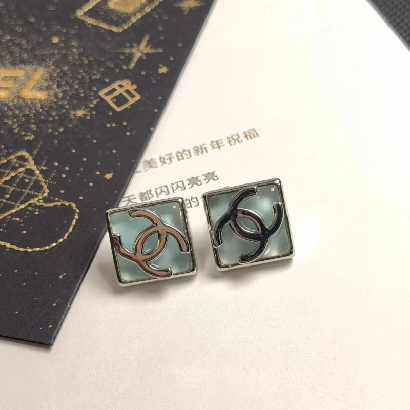 Chanel Earrings Compact 227264