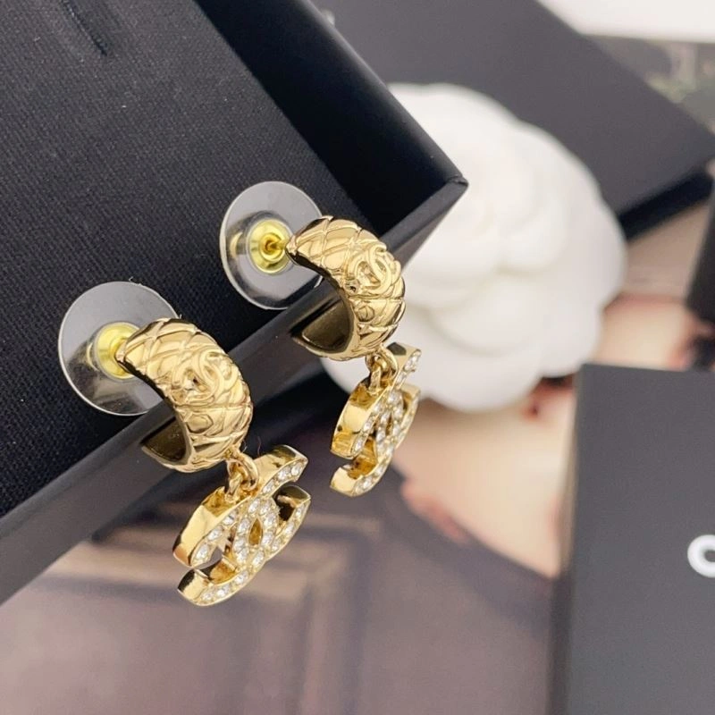 Chanel Earrings Lightweight 227325