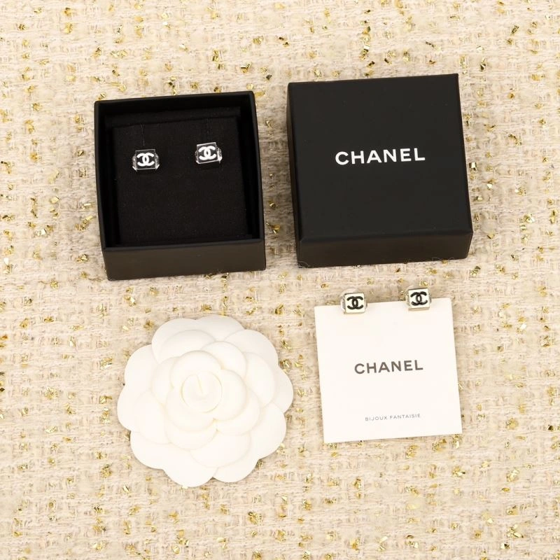 Compact Chanel Earrings 227269