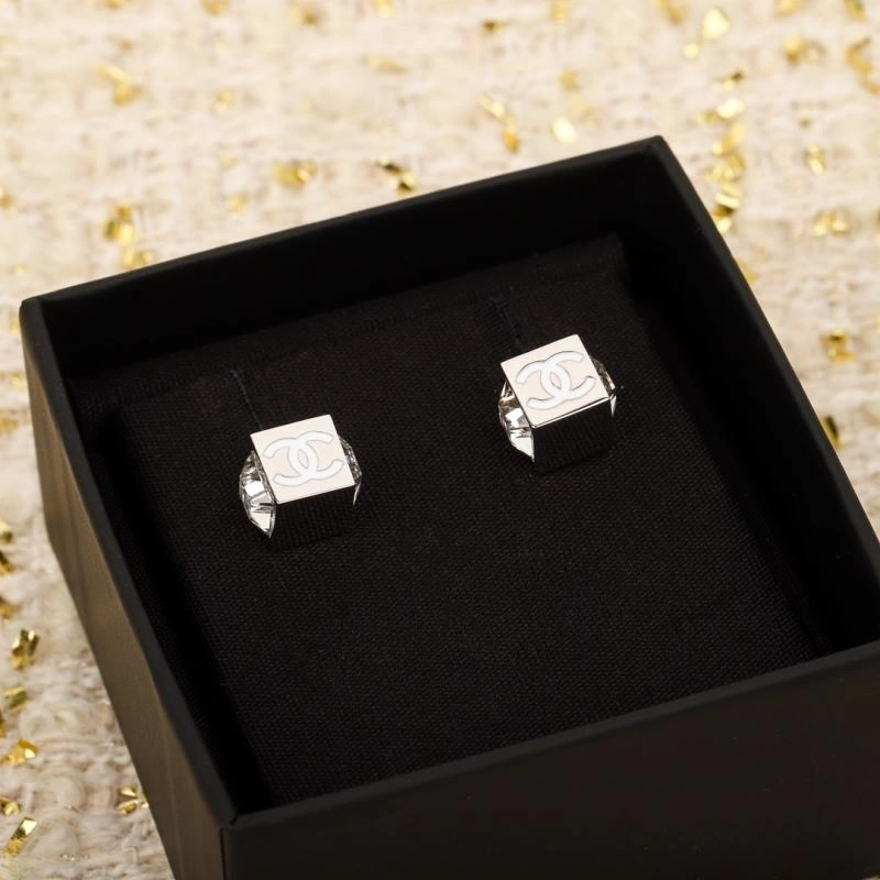 Compact Chanel Earrings 227269