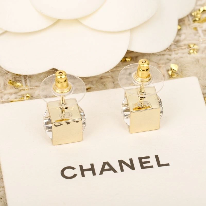 Compact Chanel Earrings 227269