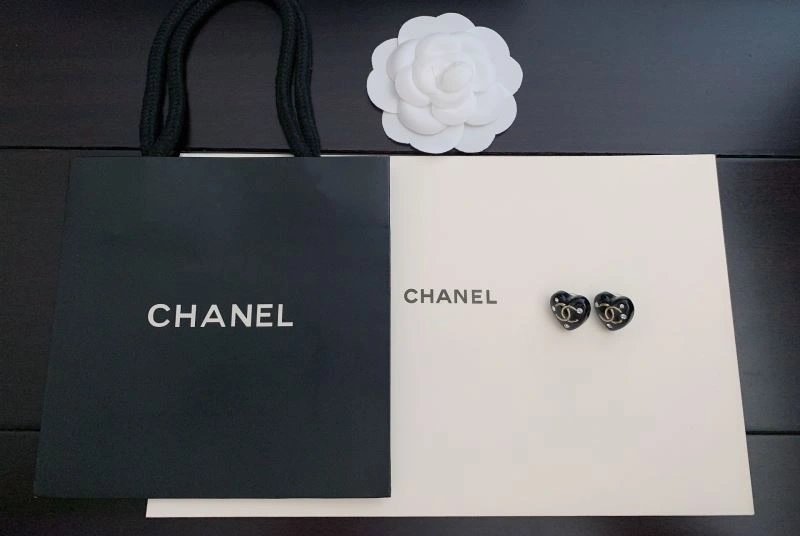 Refined Chanel Earrings 227250