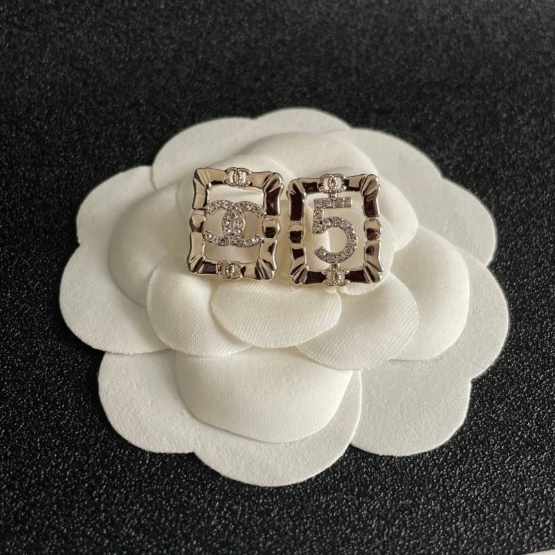Chanel Earrings Bold 227243