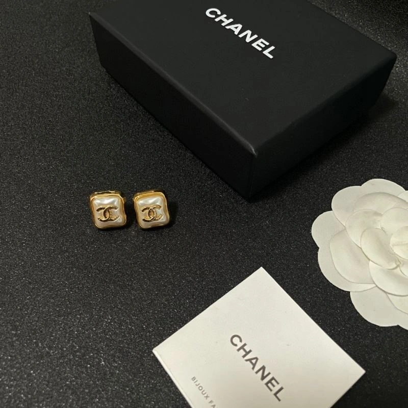 Chanel Earrings Trendy 227222