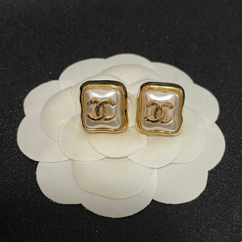 Chanel Earrings Trendy 227222