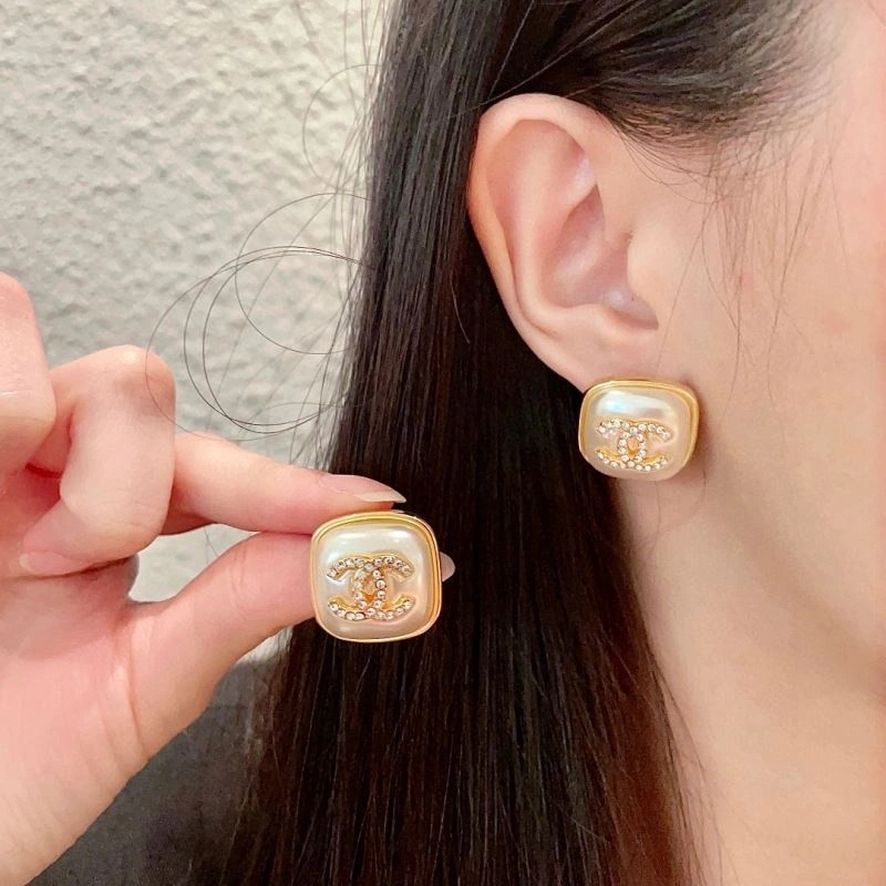 RelaxedFit Chanel Earrings 227221