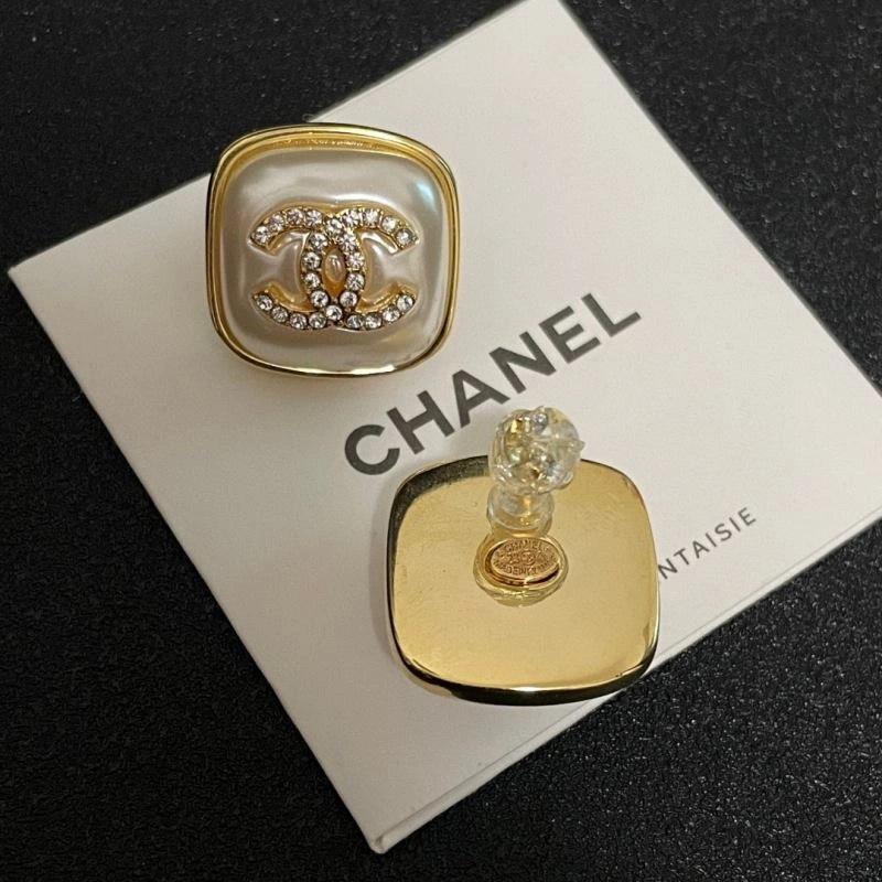 RelaxedFit Chanel Earrings 227221