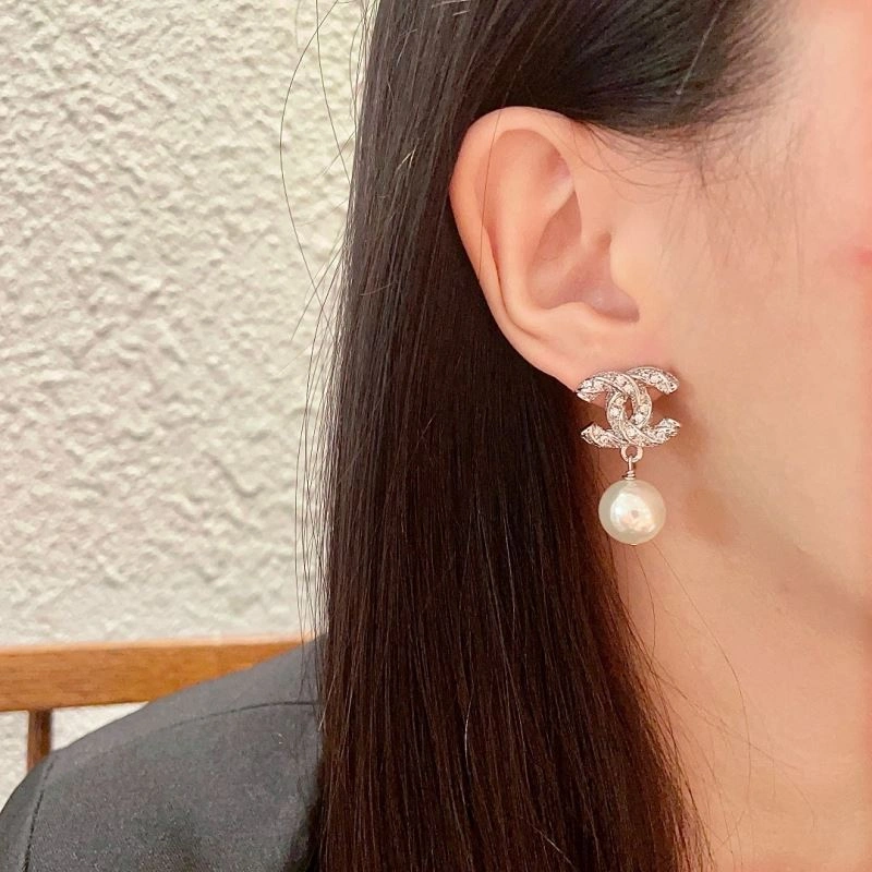 Chanel Earrings Chic 227211