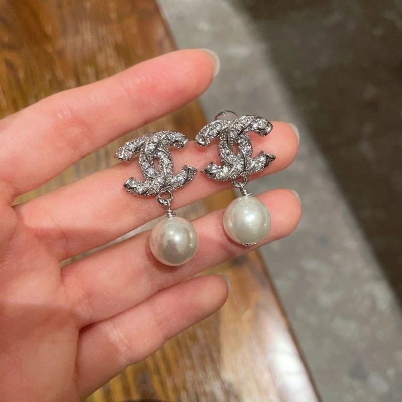 Chanel Earrings Chic 227211
