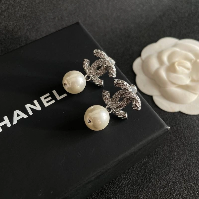 Chanel Earrings Chic 227211