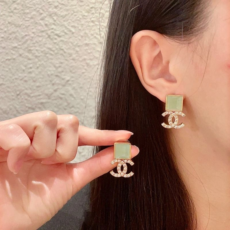 Lightweight Chanel Earrings 227266