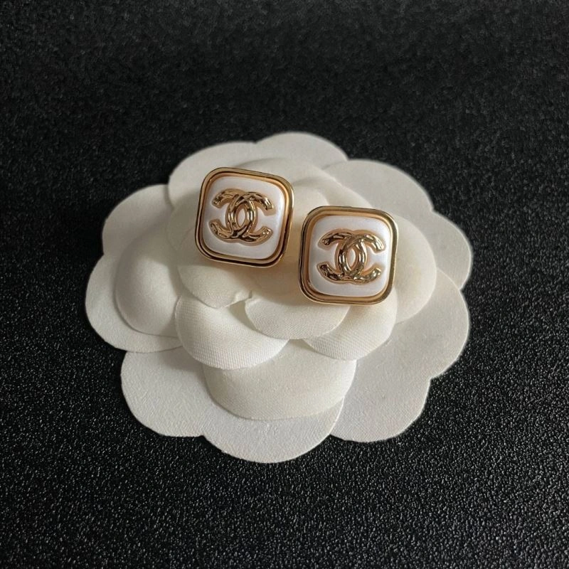 Chanel Earrings Breathable 227210