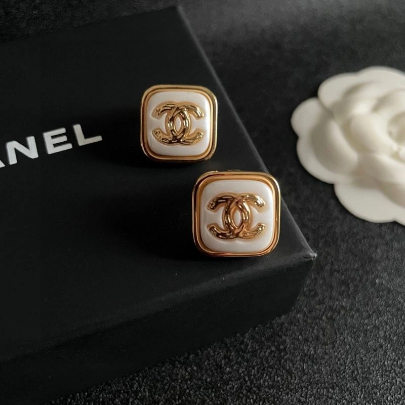 Chanel Earrings Breathable 227210