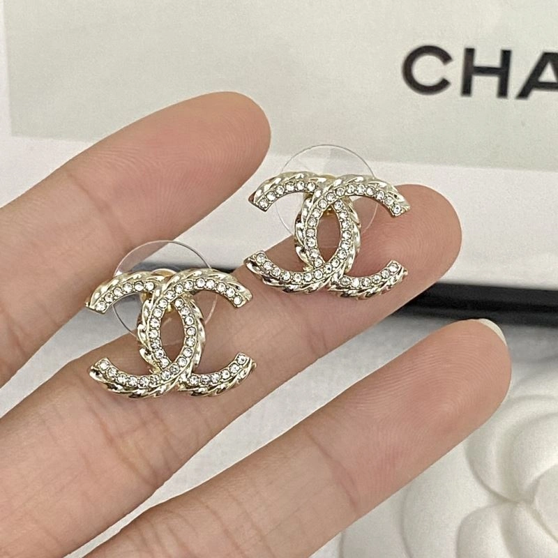 Bright Chanel Earrings 227334