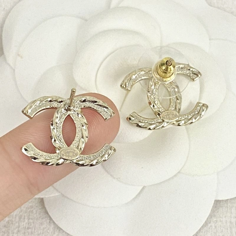Bright Chanel Earrings 227334