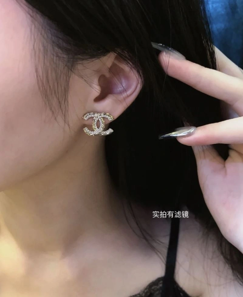 Bright Chanel Earrings 227334