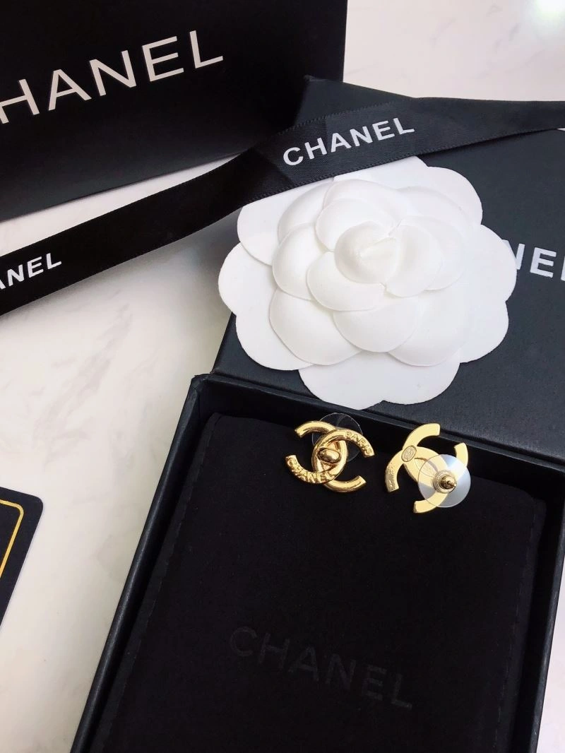 Compact Chanel Earrings 227187