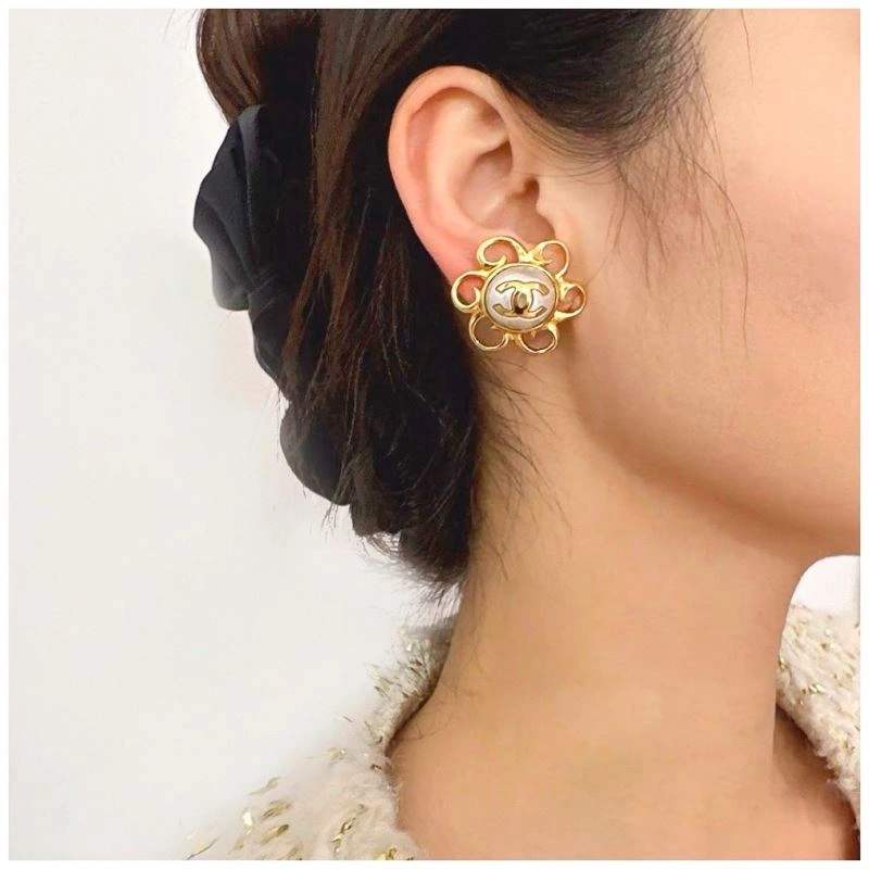 Chanel Earrings Youthful 227186