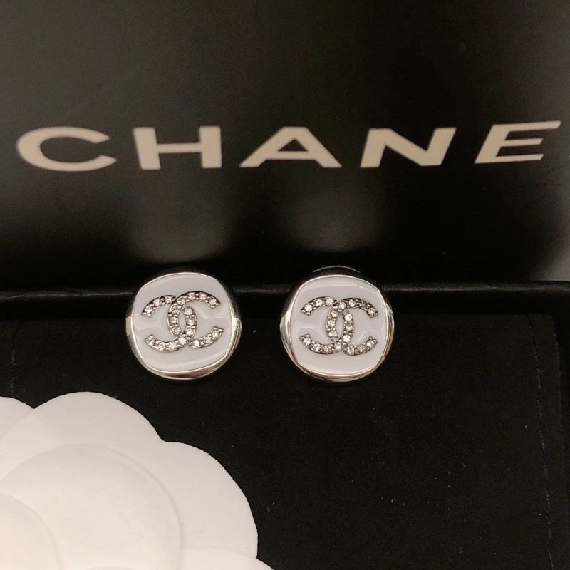 Effortless Chanel Earrings 227182