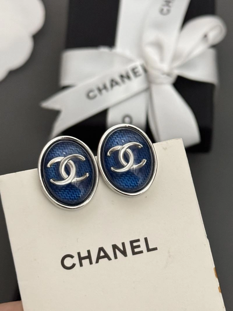 Chanel Earrings Compact 227175