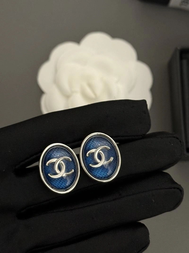 Chanel Earrings Compact 227175