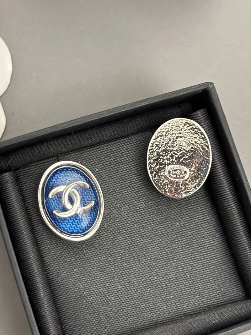 Chanel Earrings Compact 227175