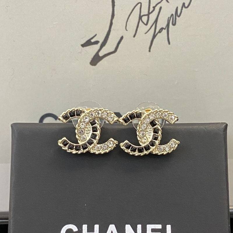 Chanel Earrings Stylish 227151