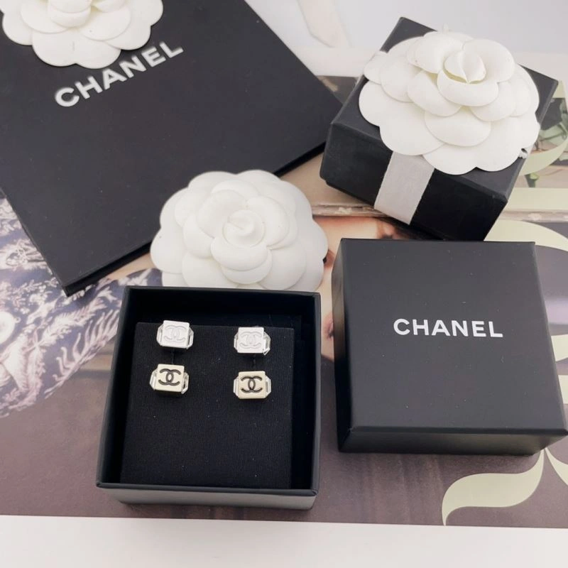 Chanel Earrings Elegant 227146
