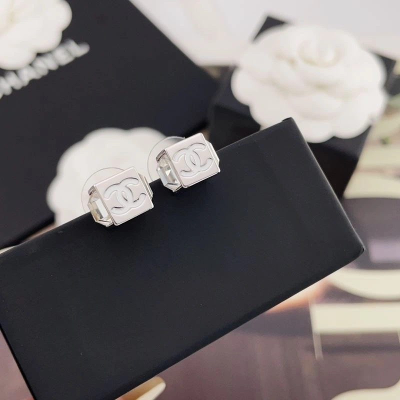 Chanel Earrings Elegant 227146
