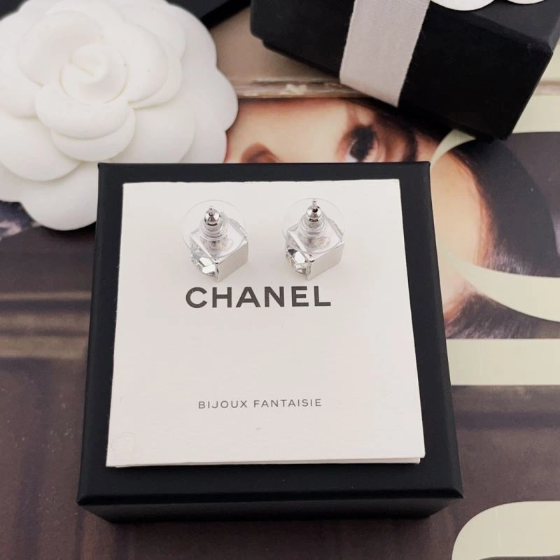 Chanel Earrings Elegant 227146