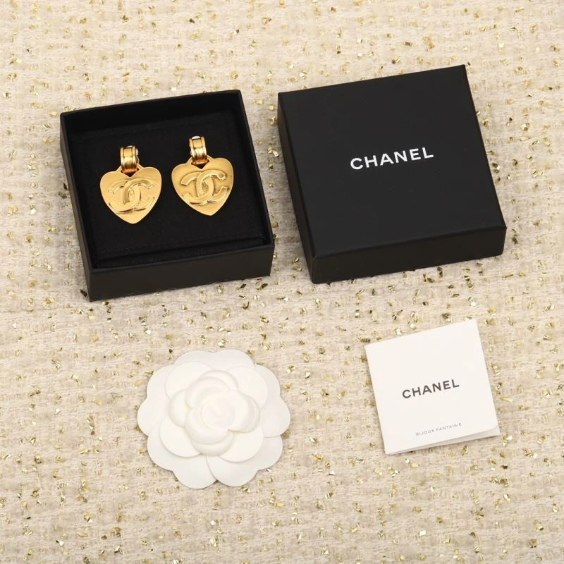 Chanel Earrings Compact 227127