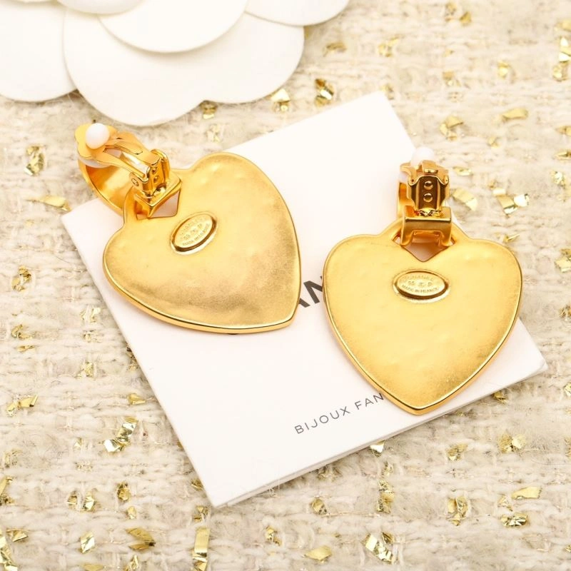 Chanel Earrings Compact 227127